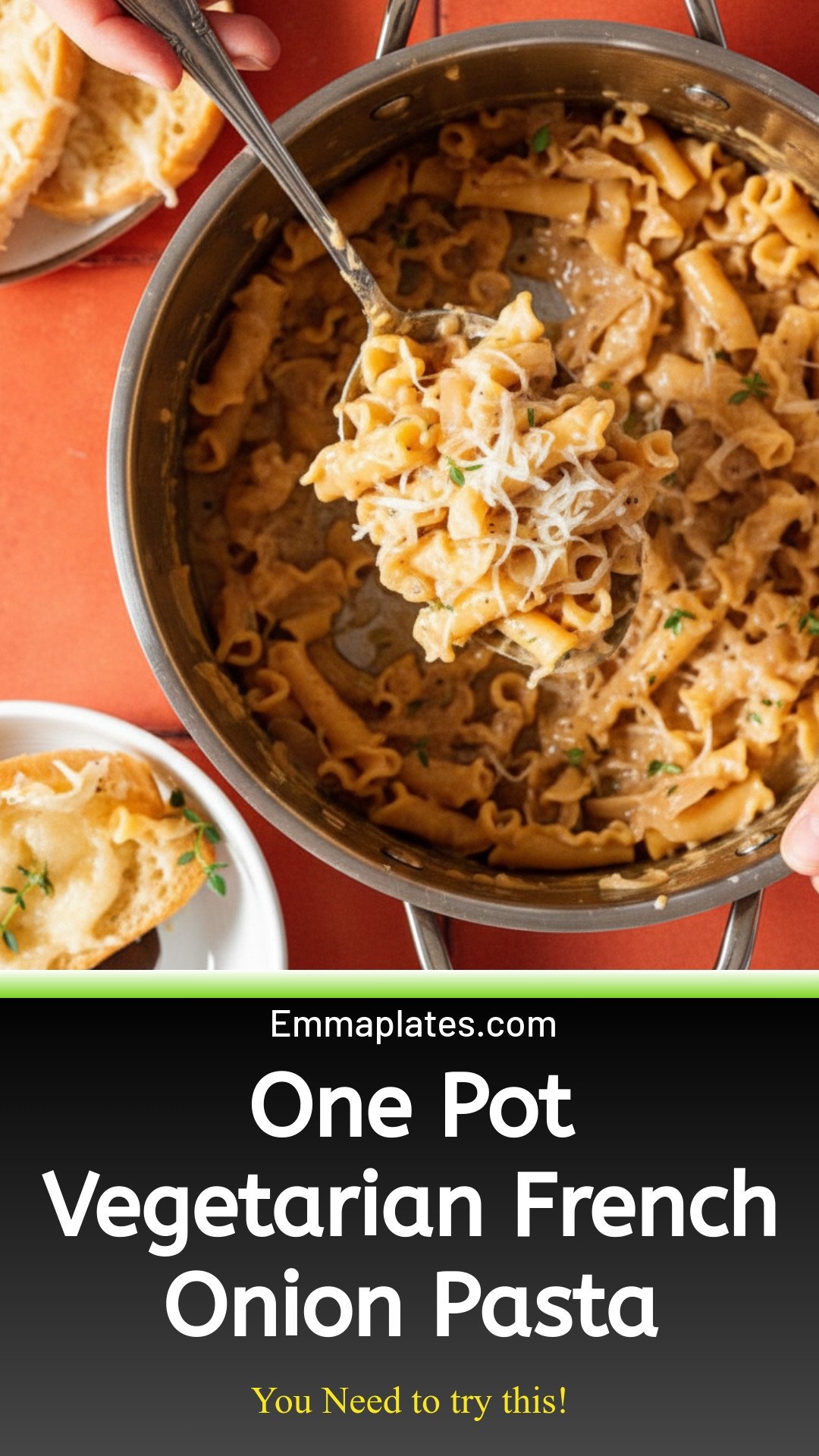 One Pot French Onion Pasta (Vegetarian)